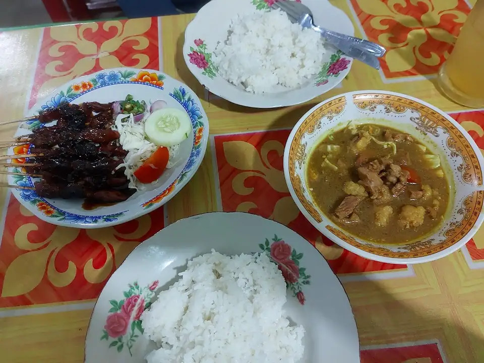 Sate Tongseng Kambing Ayam "Nugroho" — foto 2