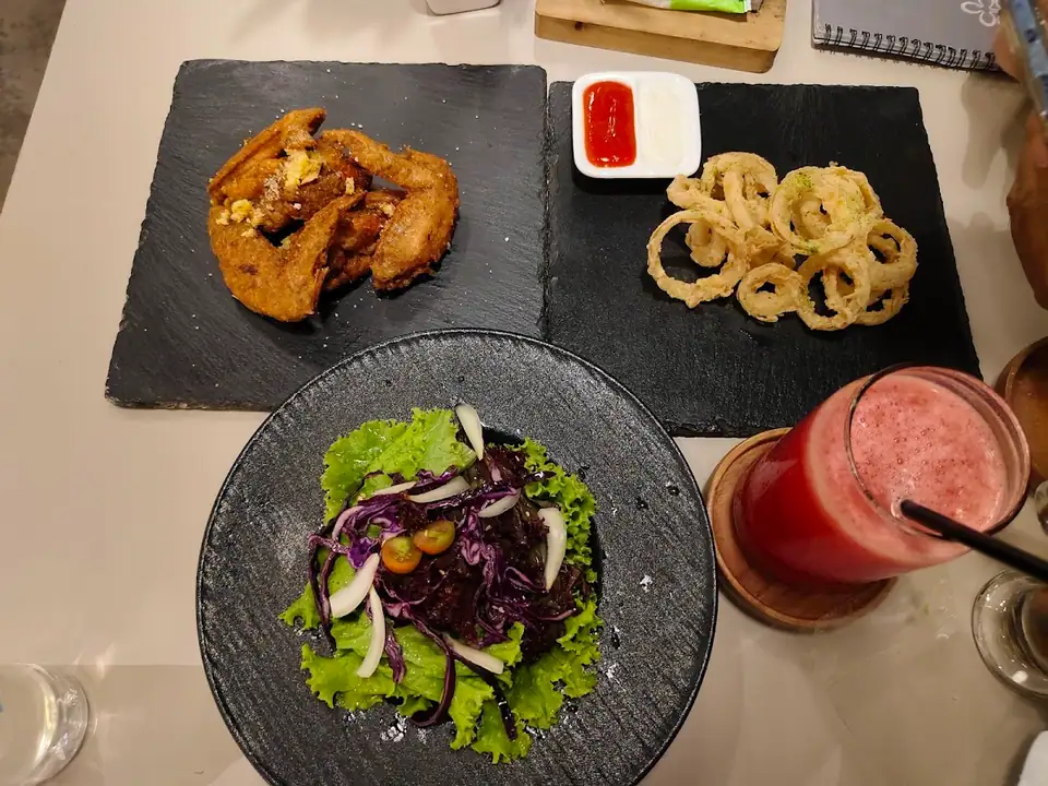MAZA coffee & resto · Raya Semarang - Yogyakar — foto 3