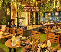 New Kebon Tebu Resto & Cafe · Jend. Gatot Soebroto No. — foto 3