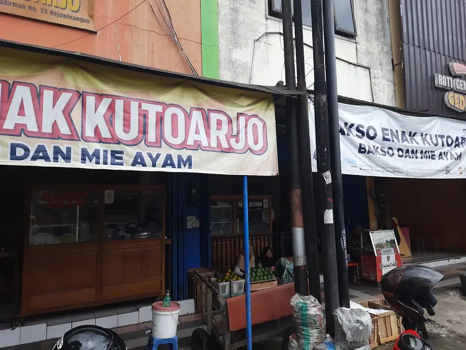 Bakso Enak Kutoarjo · Magelang Sel. — foto 2