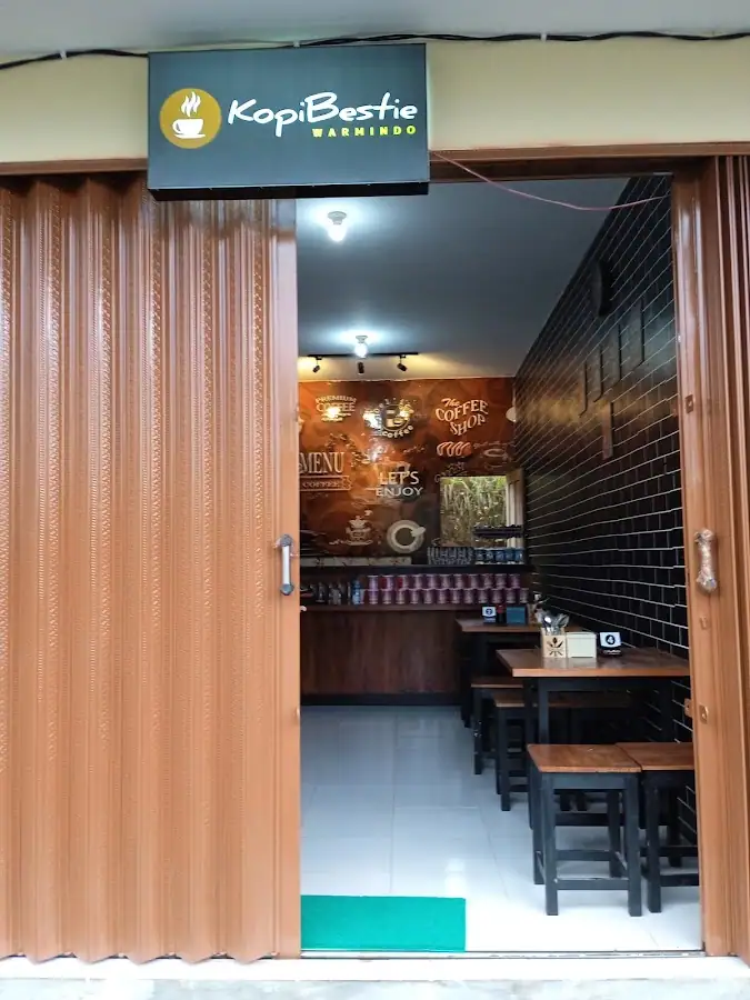 Garasi Kumbawali Coffee and Eatery Magelang · Paingan