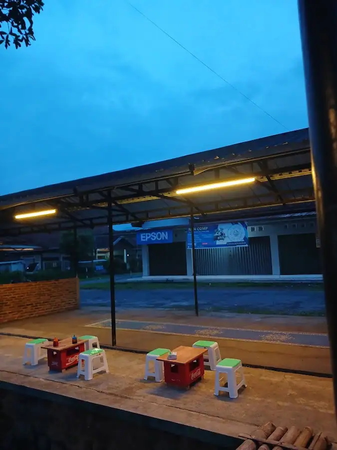 Angkringan Tiga Putra/Warmindo Mas Jhon — foto 5