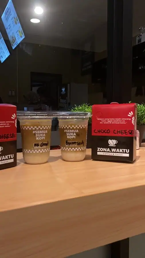 Zona Waktu Coffee & Toast — foto 4