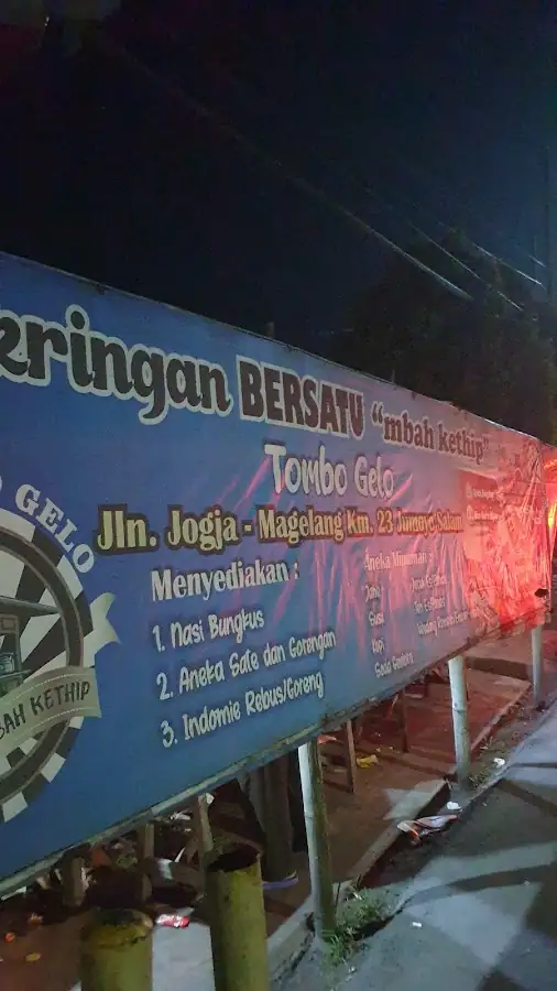 Angkringan Bersatu Mbah Kethip