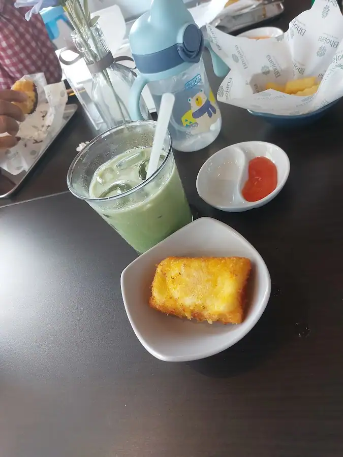 Bhojana Resto & Coffee — foto 2
