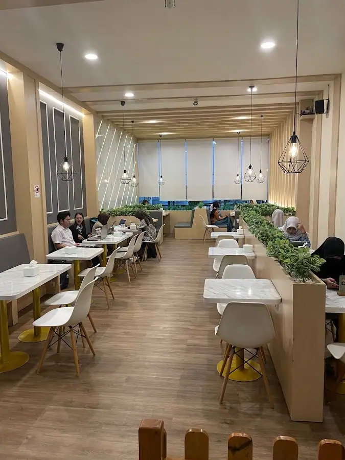 OASIS Cozy Coffe & Milktea X Yosusi Ramen