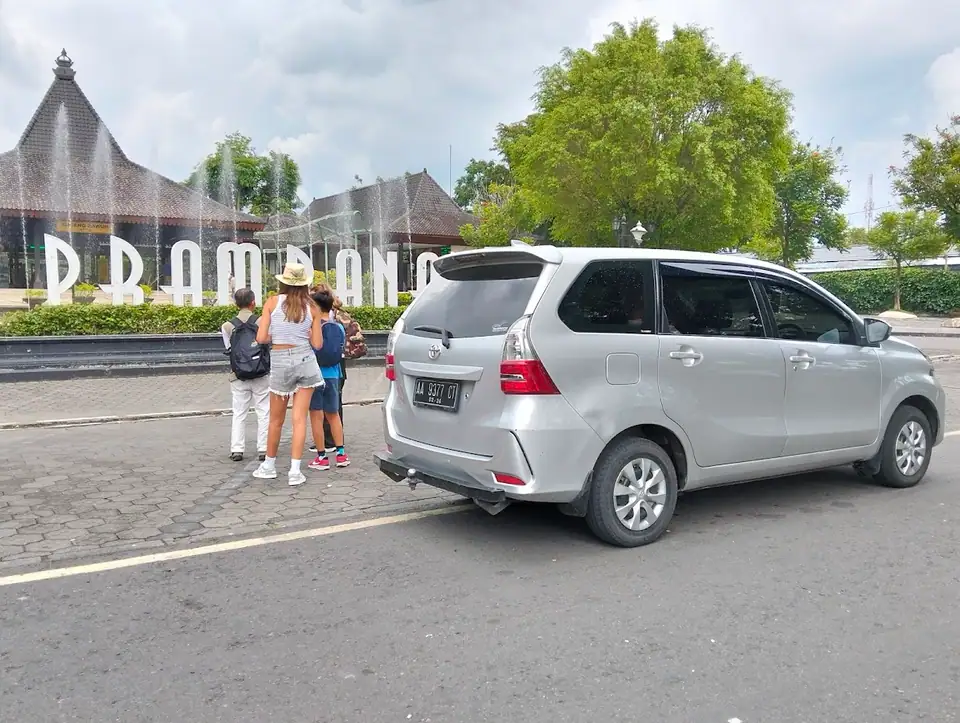 Rental mobil magelang (ezranil rentcar)