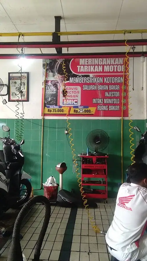 Astra Motor Grabag — foto 2