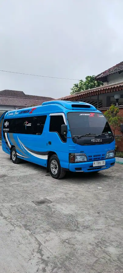 Vieholic Rent Car & Shop — foto 2