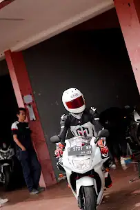 Terdekat MOTORENT — foto 4