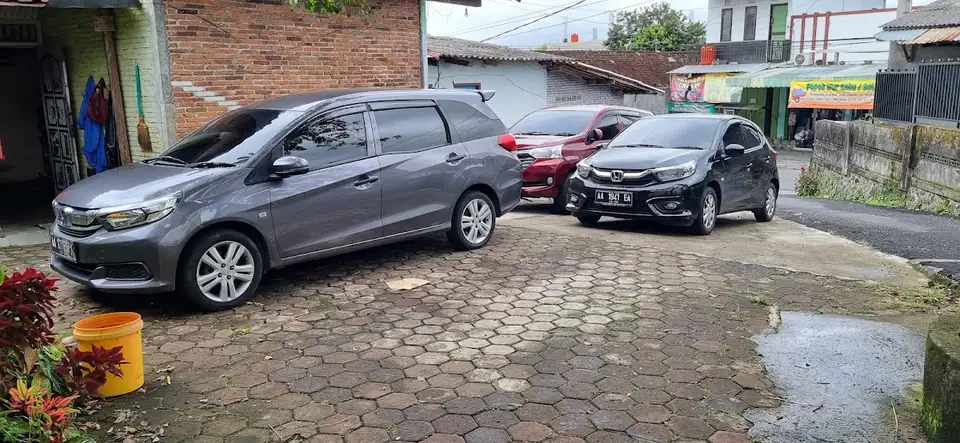 Sewa Mobil Magelang Cv Kebangkitan citra mulia 2 Transport solution. — foto 3